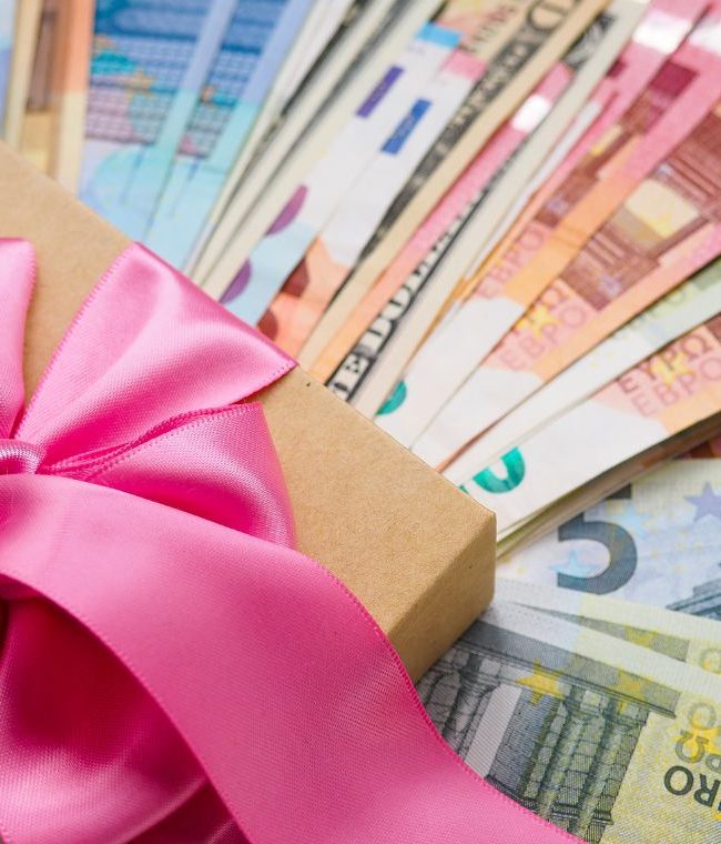 donner de l'argent a ses proches