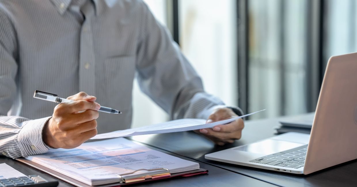 directeur administratif et financier